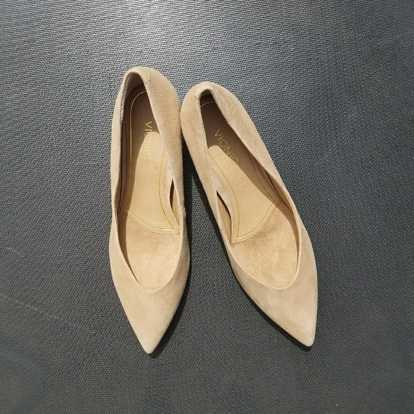 vionic josie kitten heel